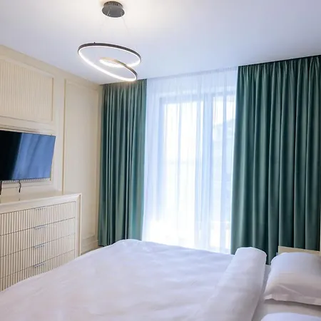 Luxury Lake On 1 * Mamaia