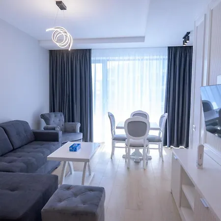 Luxury Lake On 1 * Mamaia